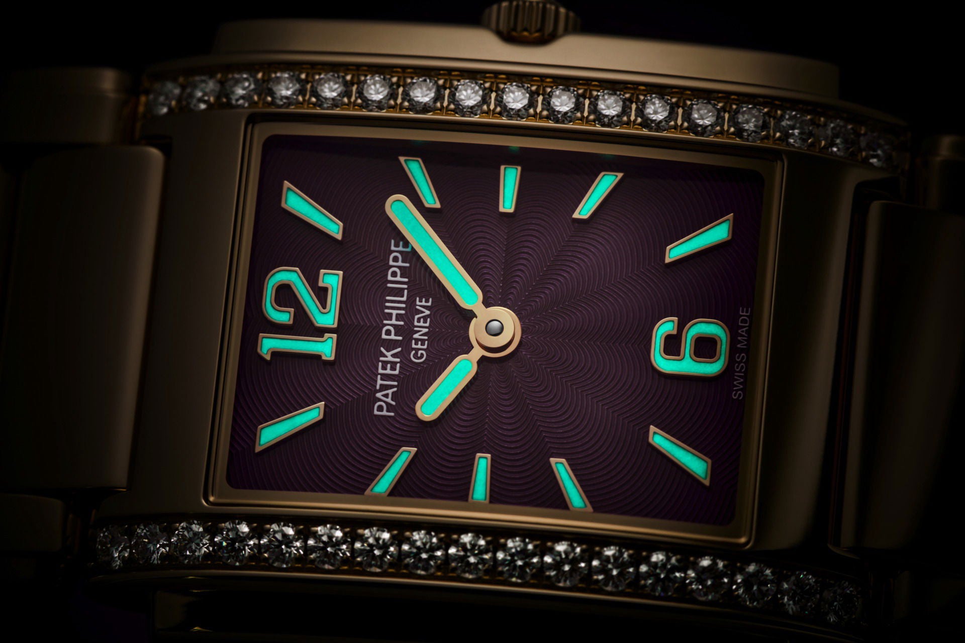 Patek Philippe Twenty-4 4910/1201R-010