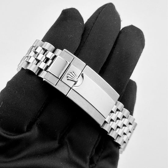 Rolex GMT-Master II 126710BLNR 'Batgirl' Stainless Steel Black Dial Jubilee (2025)